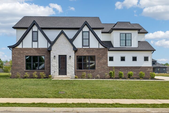 Property Photo: 2457 Ellsworth Dr TN 37043