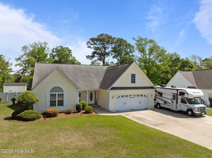Property Photo:  116 Bur Oaks Boulevard  NC 28570 