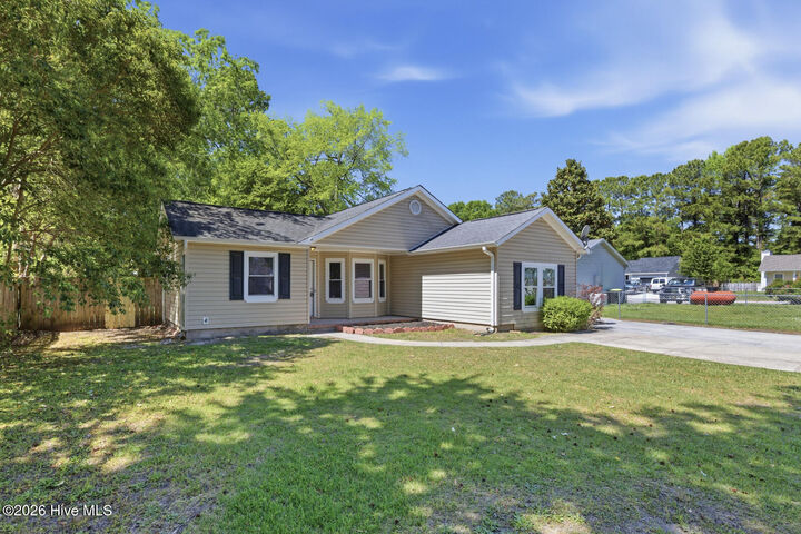 Property Photo:  1100 Shroyer Circle  NC 28540 