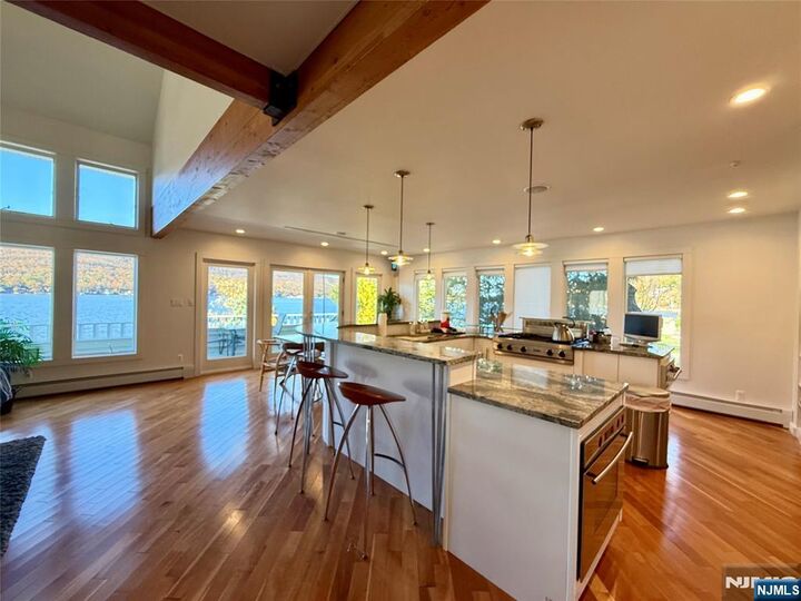 Property Photo:  73 Forest Lake Drive  NJ 07421 