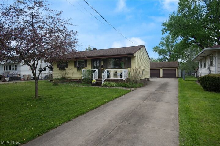 Property Photo:  1514 Difford Drive  OH 44446 