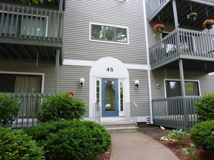 Property Photo:  45 Dogwood Drive  NH 03062 