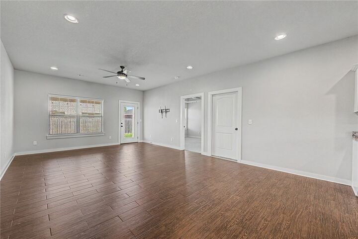 Property Photo:  507 W Stoney Point Road  AR 72758 