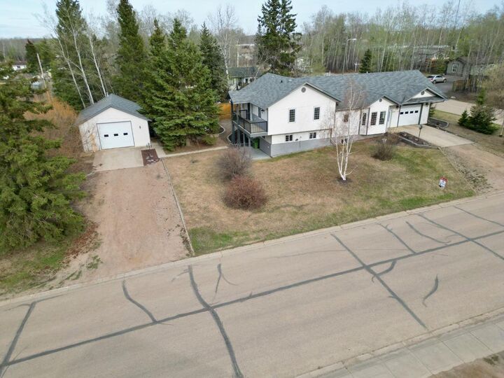 Property Photo: 4501 52 Street AB T0H 1N0