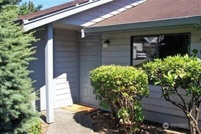 Property Photo: 10135 NE 137th Place 11 WA 98034