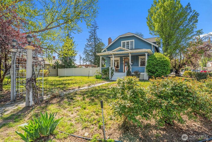 Property Photo: 1133 Washington Street WA 98801