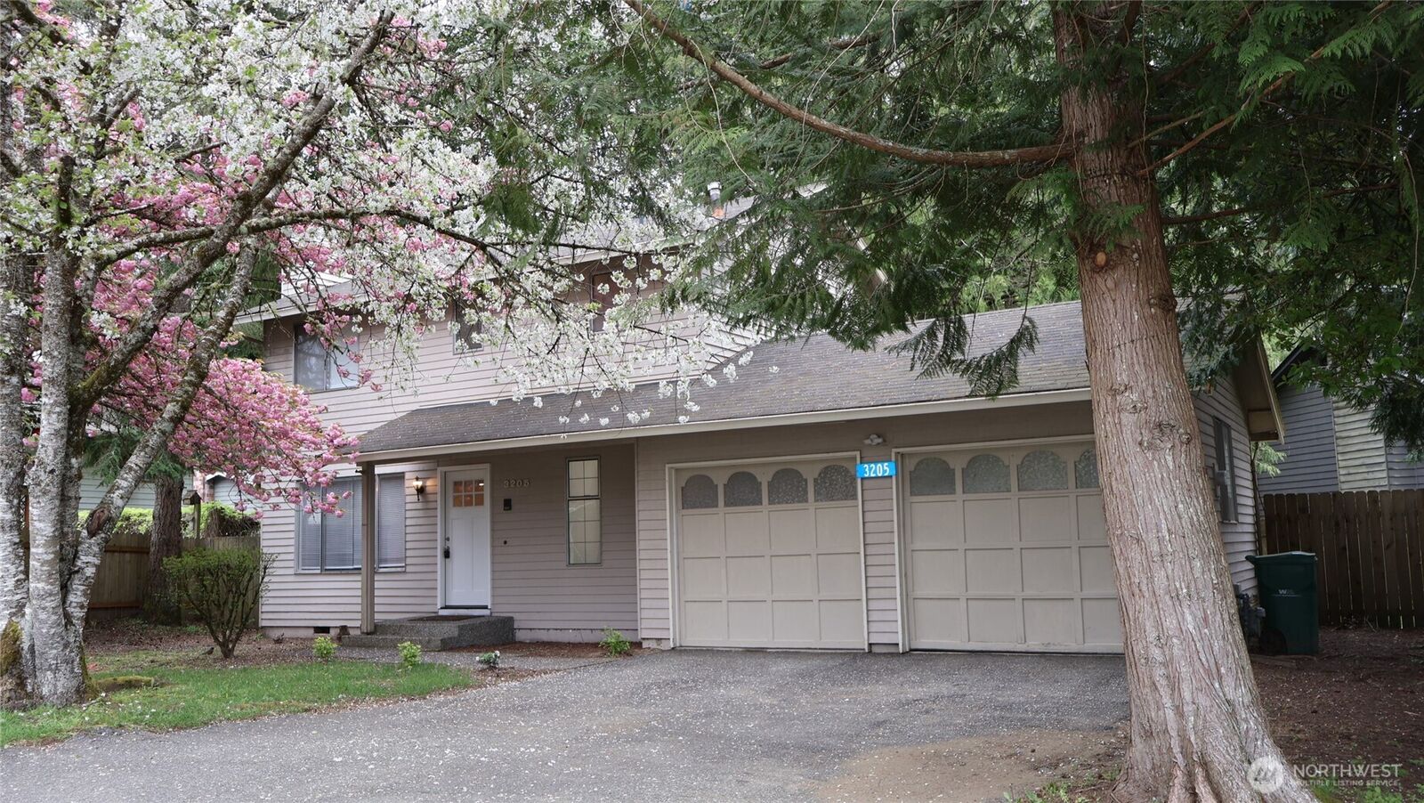 Property Photo:  3205  Westminster Drive SE  WA 98366 