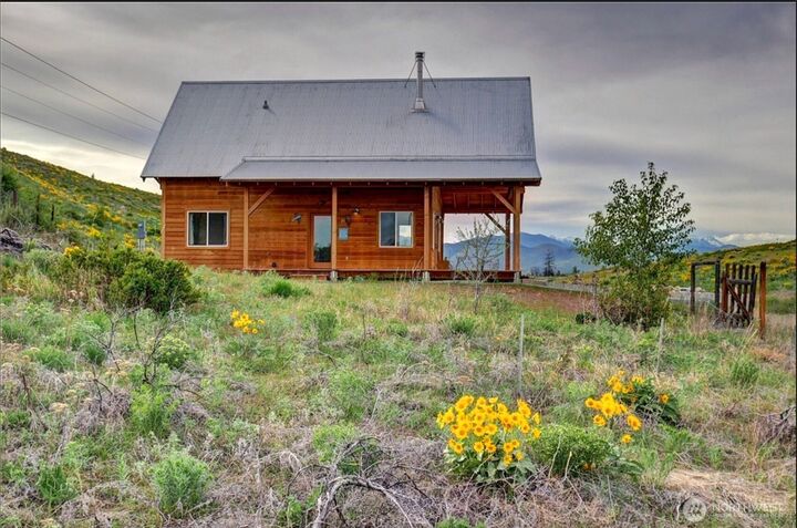 Property Photo: 21 Grouse Hollow Lane WA 98856