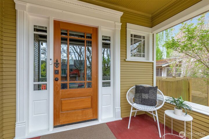 Property Photo:  923  26th Avenue S  WA 98144 