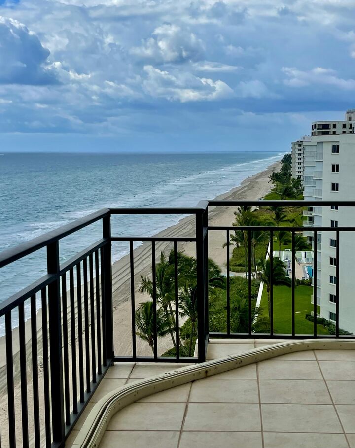 Property Photo:  3009 S Ocean Boulevard Ph1  FL 33487 