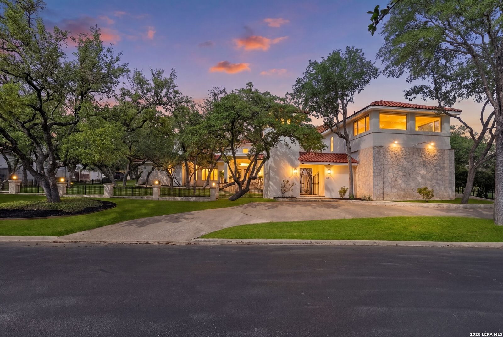 Property Photo:  20 Carriage Hls  TX 78257 
