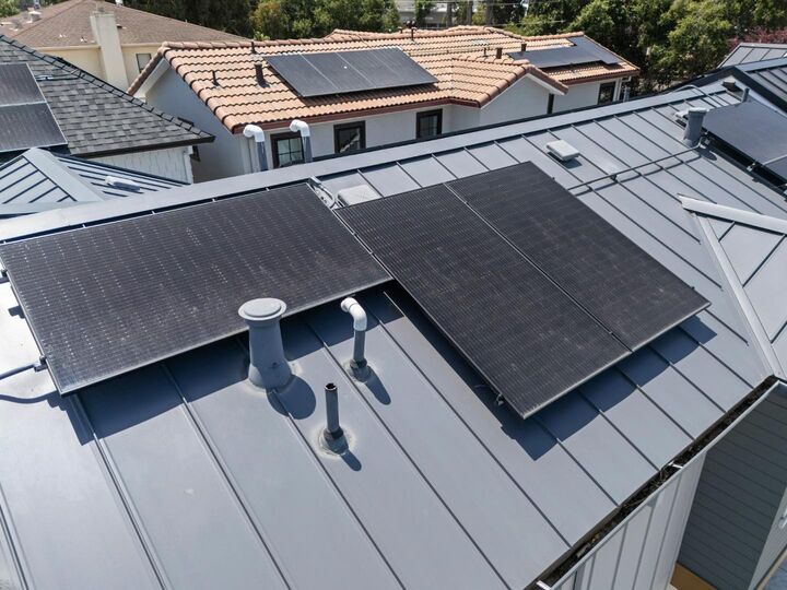 Property Photo:  739-741 Linden Avenue  CA 94010 