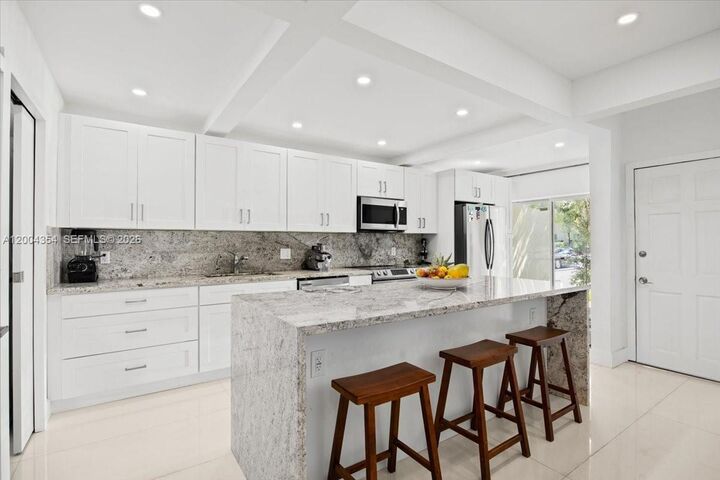 Property Photo:  19220 NE 25th Ave 274B  FL 33180 