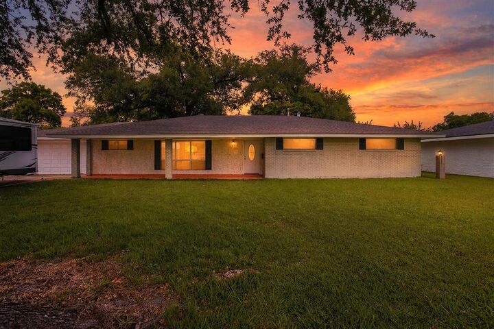 Property Photo:  1314 Jefferson Drive  LA 70605 