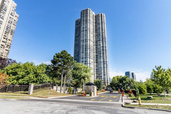 1 Palace Pier Court 2407 — photo 1