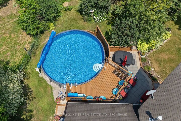Property Photo: 211 Fitzsimmons Road ON K0E 1L0