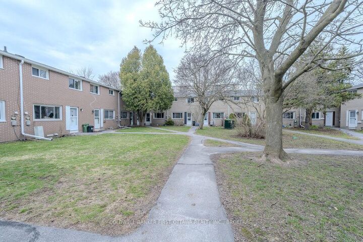 Property Photo: 258 Queen Mary Road 36 ON K7M 2B2