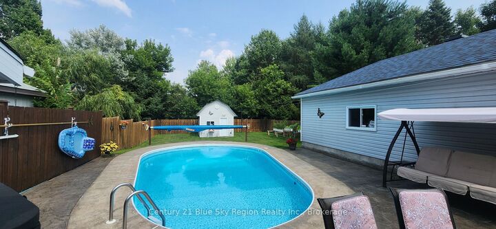 Photo de la propriété:  108 Tweedsmuir Drive  ON P1A 3T6 