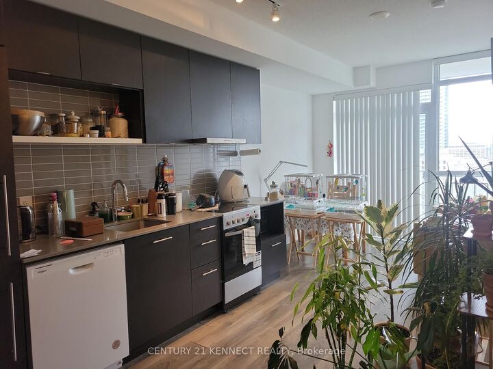 Property Photo:  365 Church Street 2613  ON M5B 0B5 