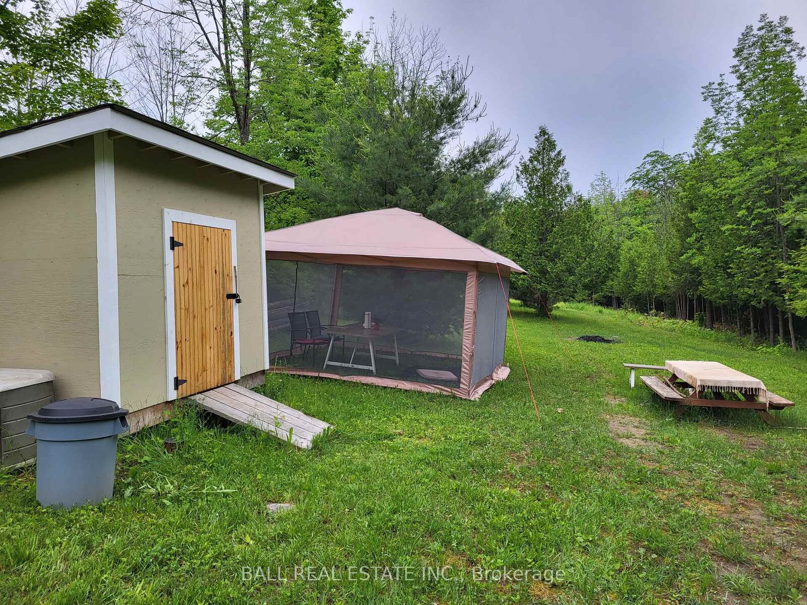 Property Photo: 81 Silver Heights Drive ON K0L 1Y0