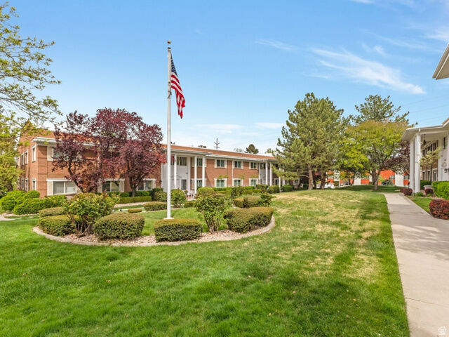 Property Photo:  2708 S Highland Dr 2  UT 84106 