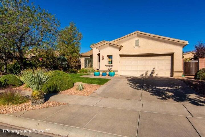 Property Photo: 3355 E Willow Springs Dr UT 84780