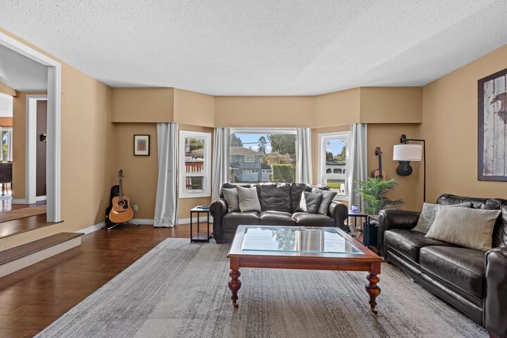 Property Photo: 5265 Belair Crescent BC V4M 2E5