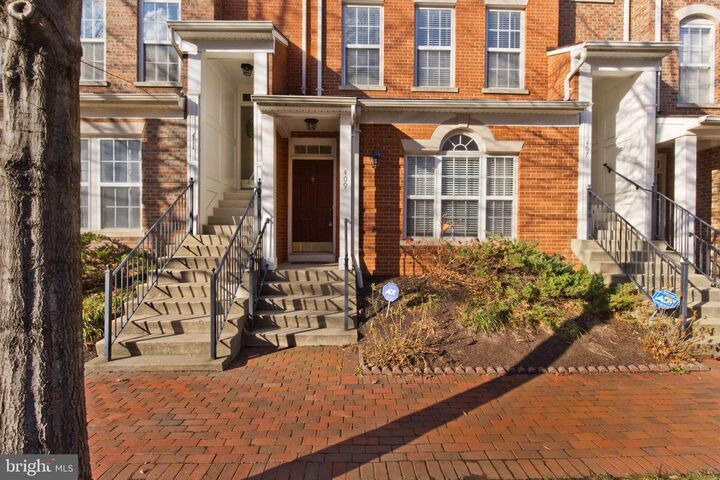 Property Photo:  409 Cameron Station Boulevard  VA 22304 