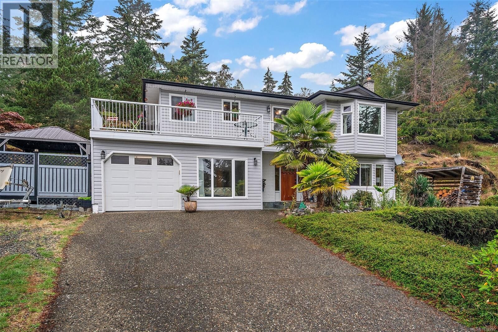 Property Photo: 2197 Henlyn Drive BC V9Z 0N5