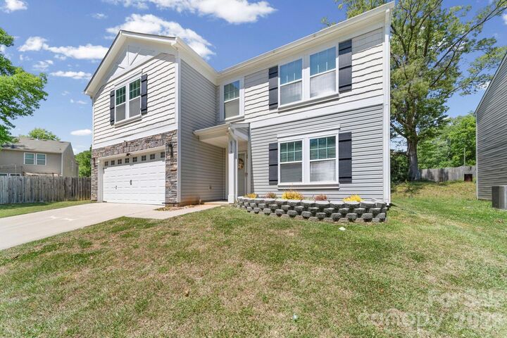 Property Photo:  6514 Glenmoor Drive  NC 28214 