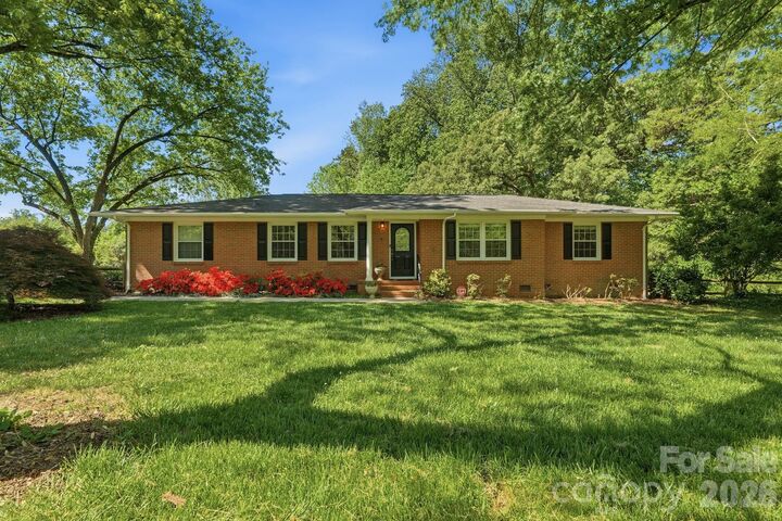 Property Photo:  9021 Oxford Place  NC 28078 