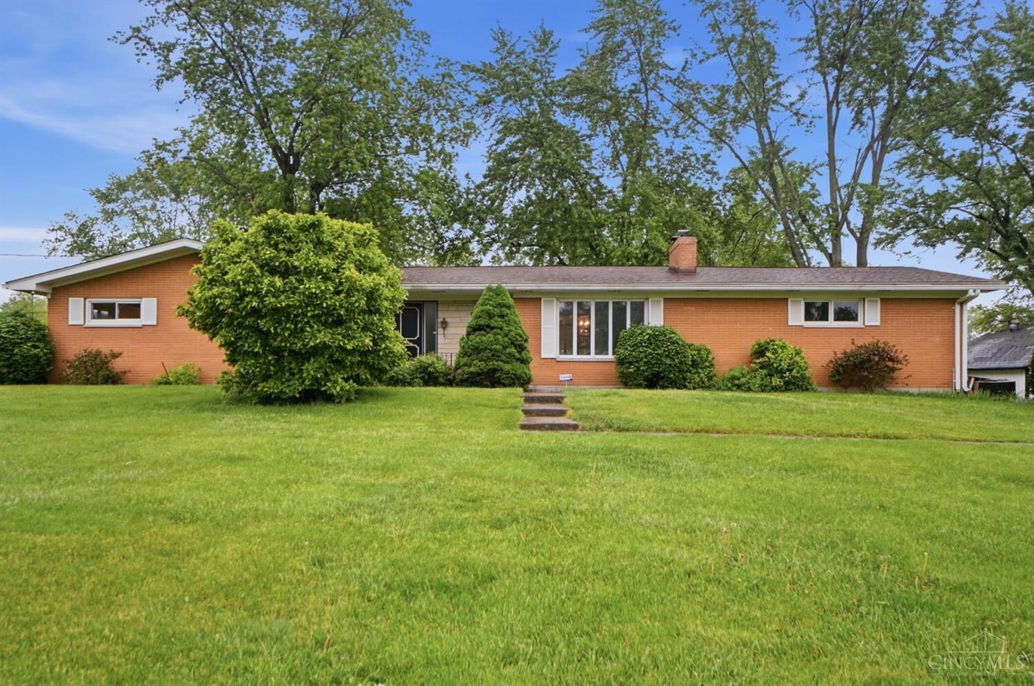 Property Photo:  6501 Locust Lane  OH 45044 