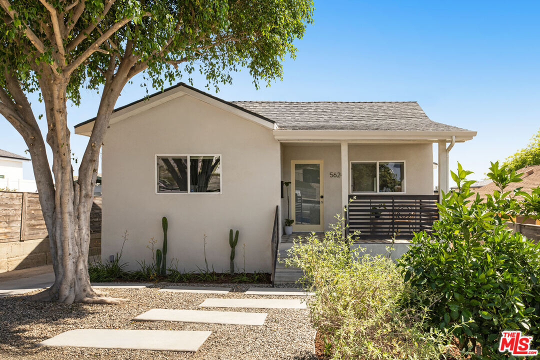Property Photo:  5624 Stratford Rd  CA 90042 