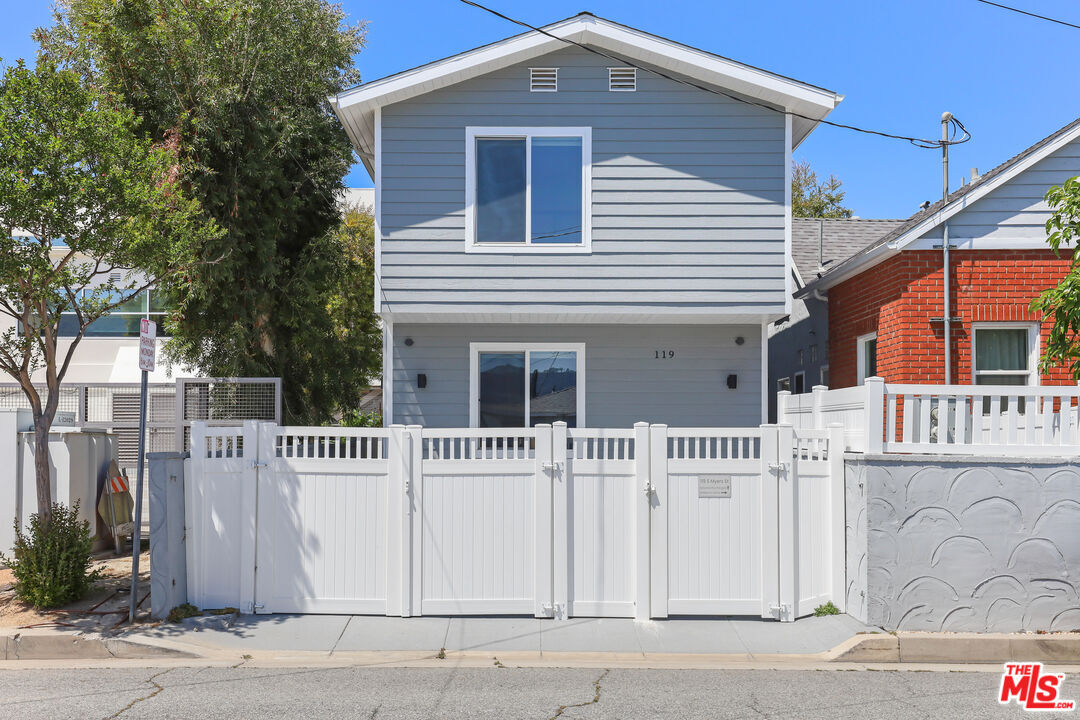 Property Photo:  117 119 S Myers St  CA 91506 