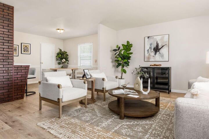 Property Photo:  501 W Shields Street  OH 43055 