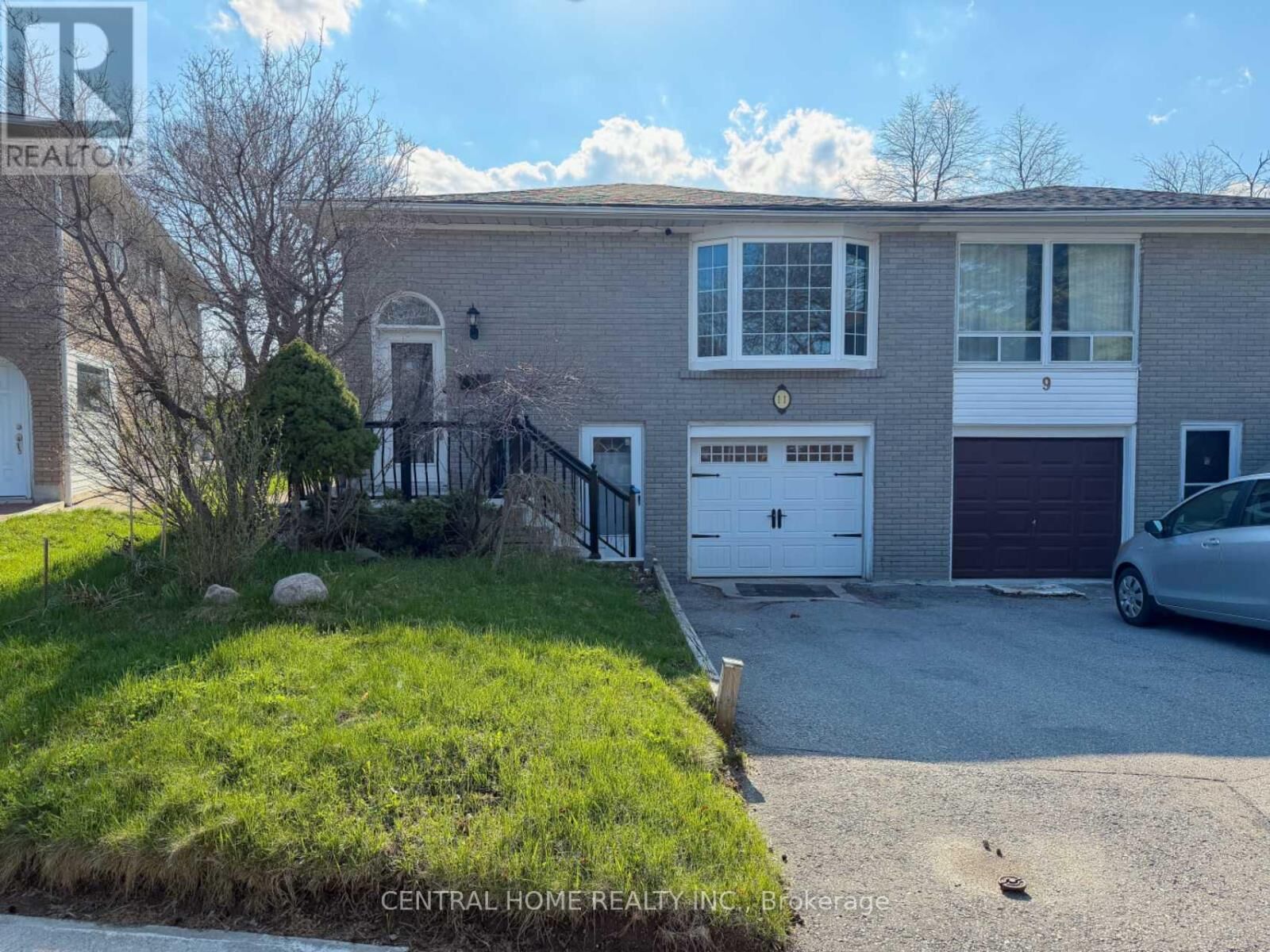 Property Photo:  11 Tineta Crescent Bsmt  ON M1S 2Y5 