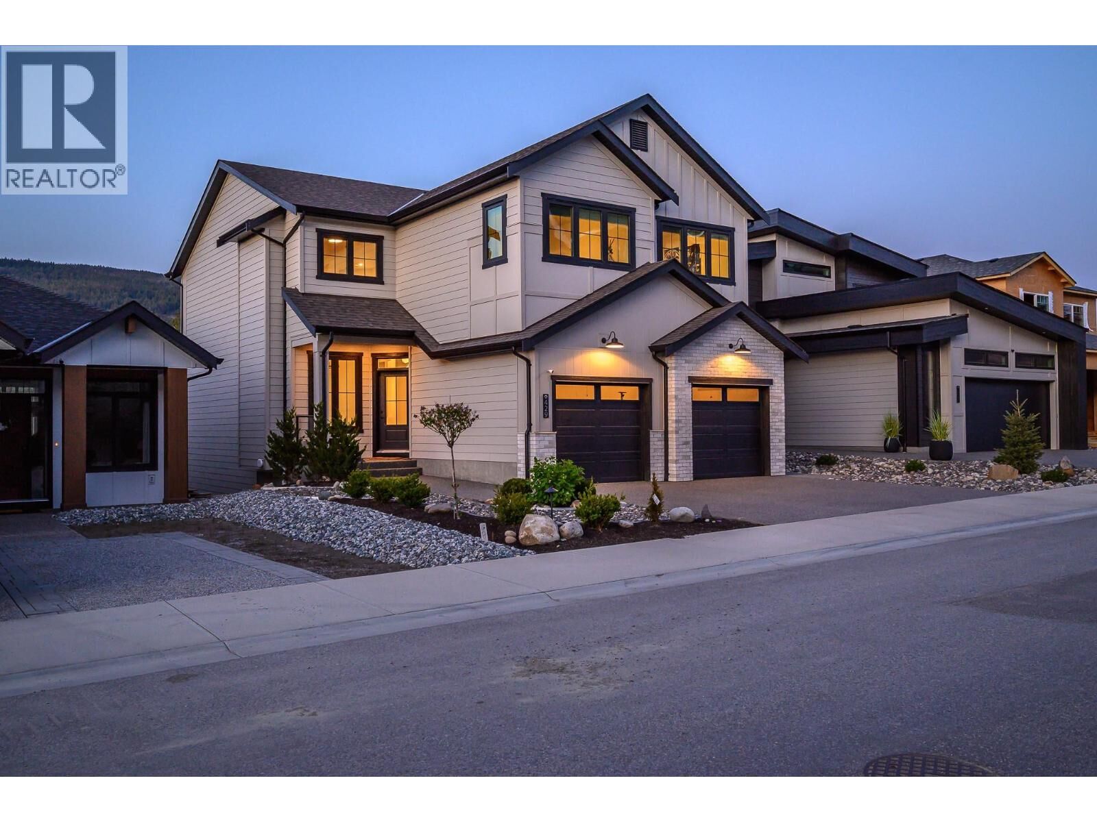 Property Photo:  429 Morningview Drive  BC V1B 0B5 