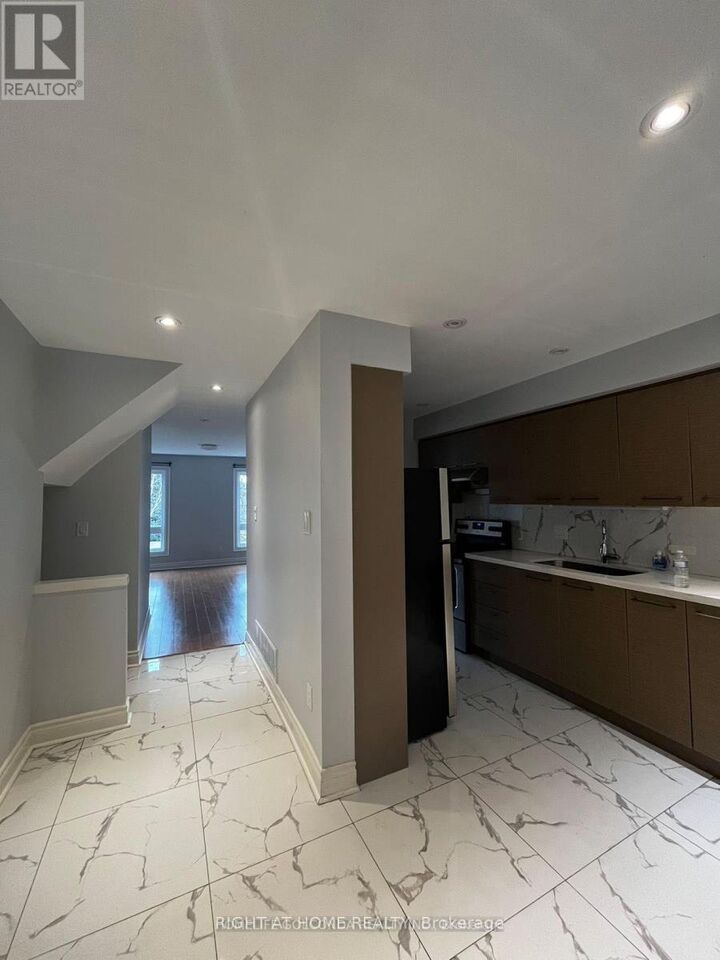 Property Photo: 102 Seamist Crescent ON M1V 3K4