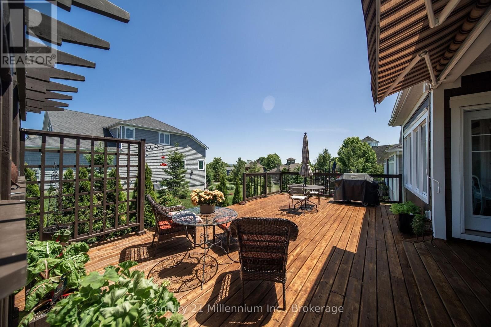 Photo de la propriété:  209 Snowberry Lane  ON N0H 1S0 