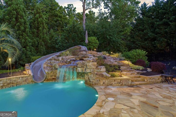 Property Photo: 2380 Manor Creek Court GA 30041