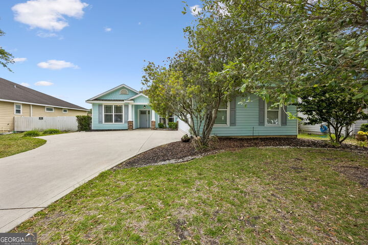 Property Photo:  208 Waters Edge Drive  GA 31548 