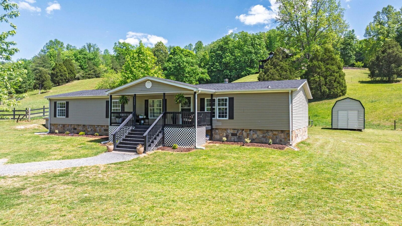 Property Photo:  1355 Ideal Valley Road  TN 37381 