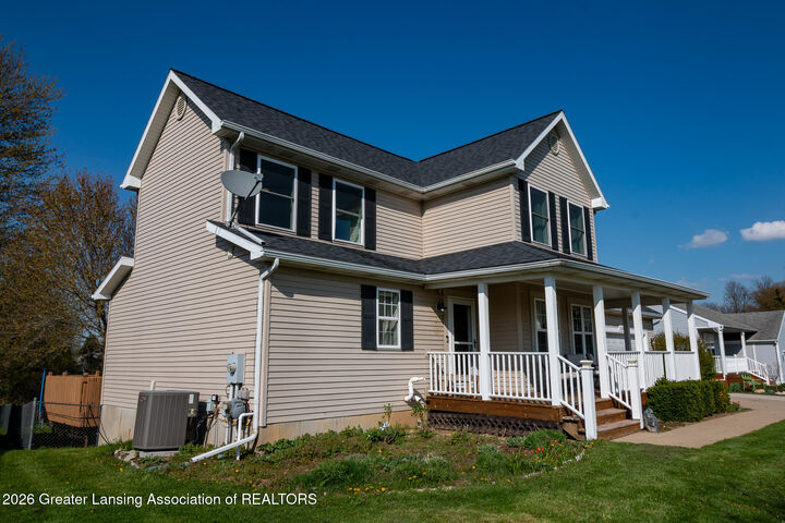 Property Photo: 2320 Tiffany Lane MI 48842