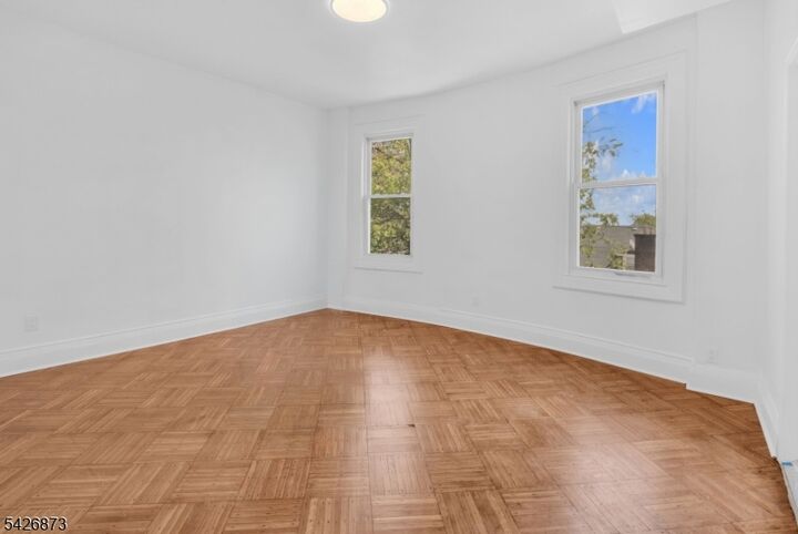 Property Photo:  44 Farley Ave 3  NJ 07108 