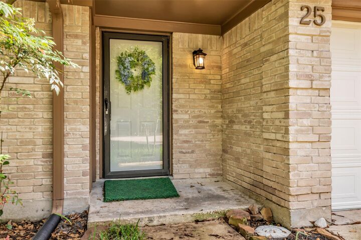 Property Photo:  25 N Deerfoot Circle  TX 77380 
