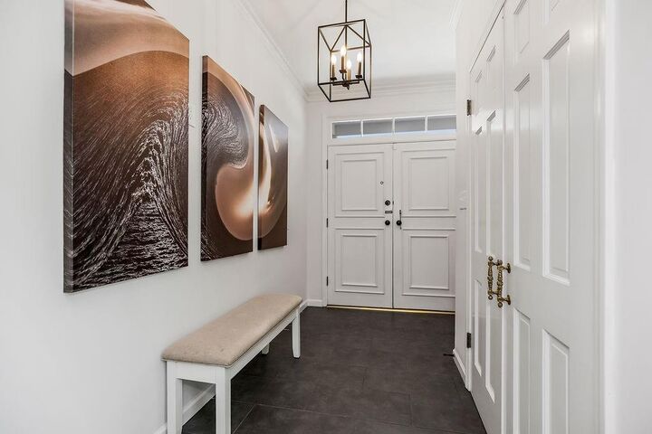 Property Photo:  6907 Edgevale Road  MO 64113 