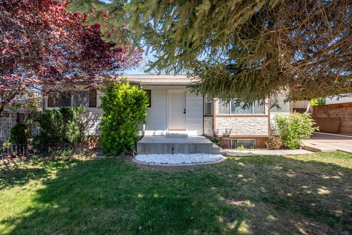 Property Photo:  557 S 515 W  UT 84720 