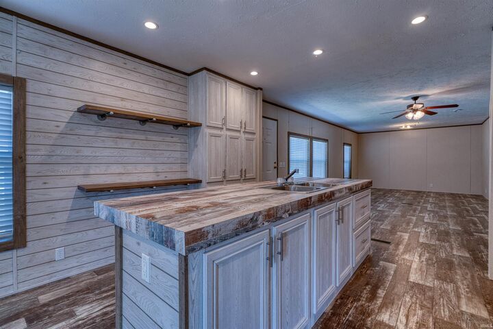 Property Photo:  302 S Center Street  IN 47648 