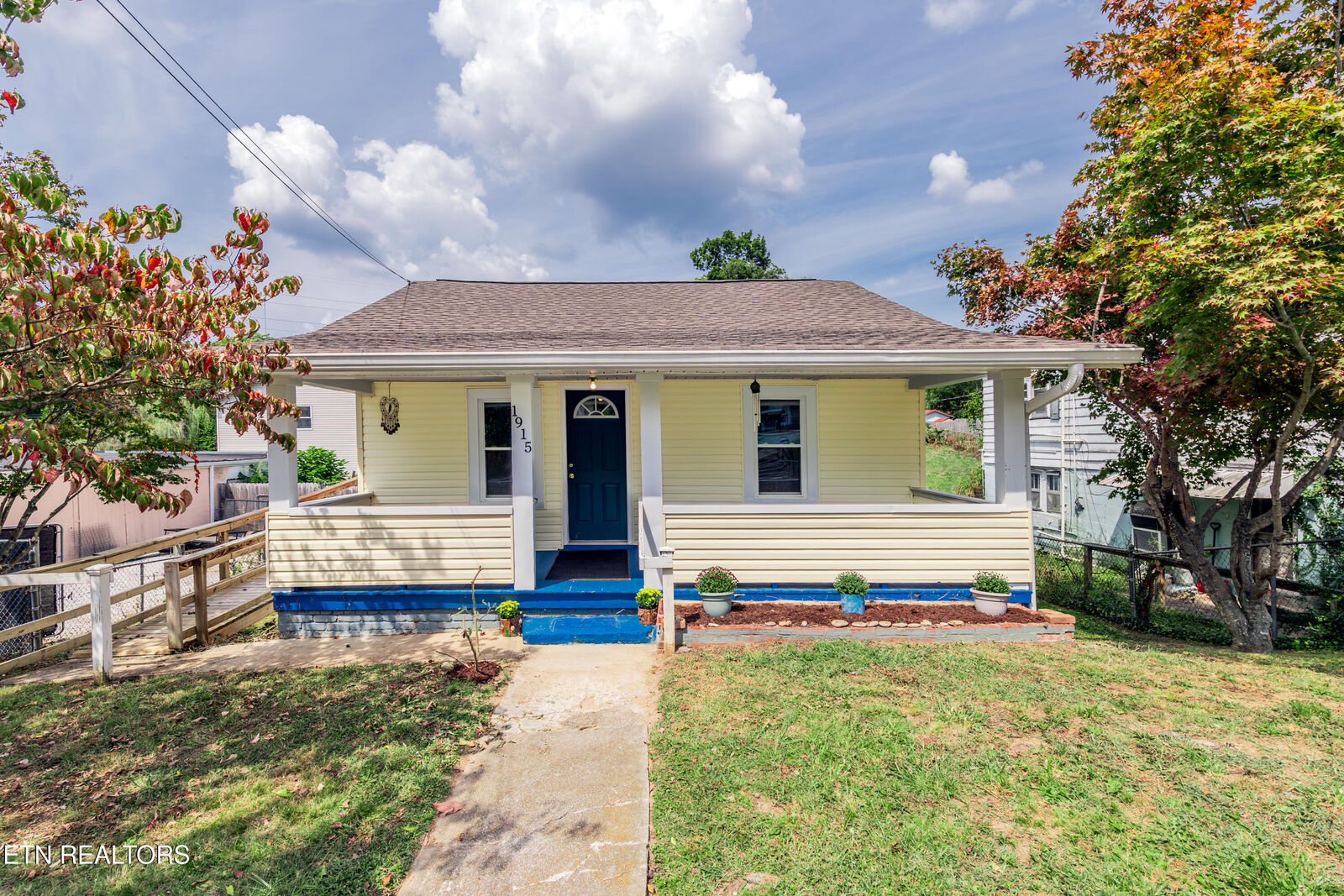 Property Photo:  1915 McCroskey Ave  TN 37917 