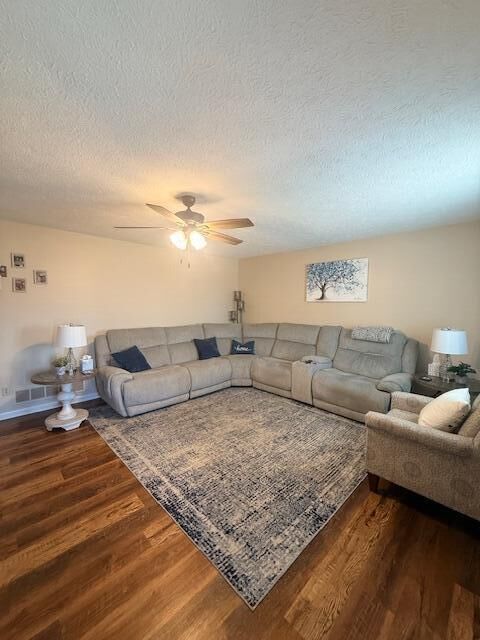 Property Photo:  2026 Kimberly Drive  KY 42503 